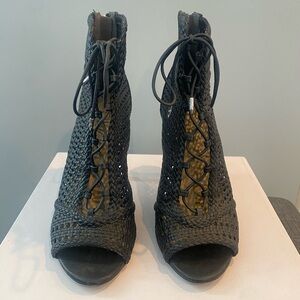 Sam Edelman Annie Lace up Bootie Black size 7.5